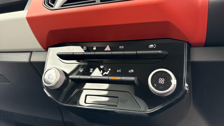 Dacia Spring 27kWh Expression 65 48kW 5dr Auto Electric Hatchback